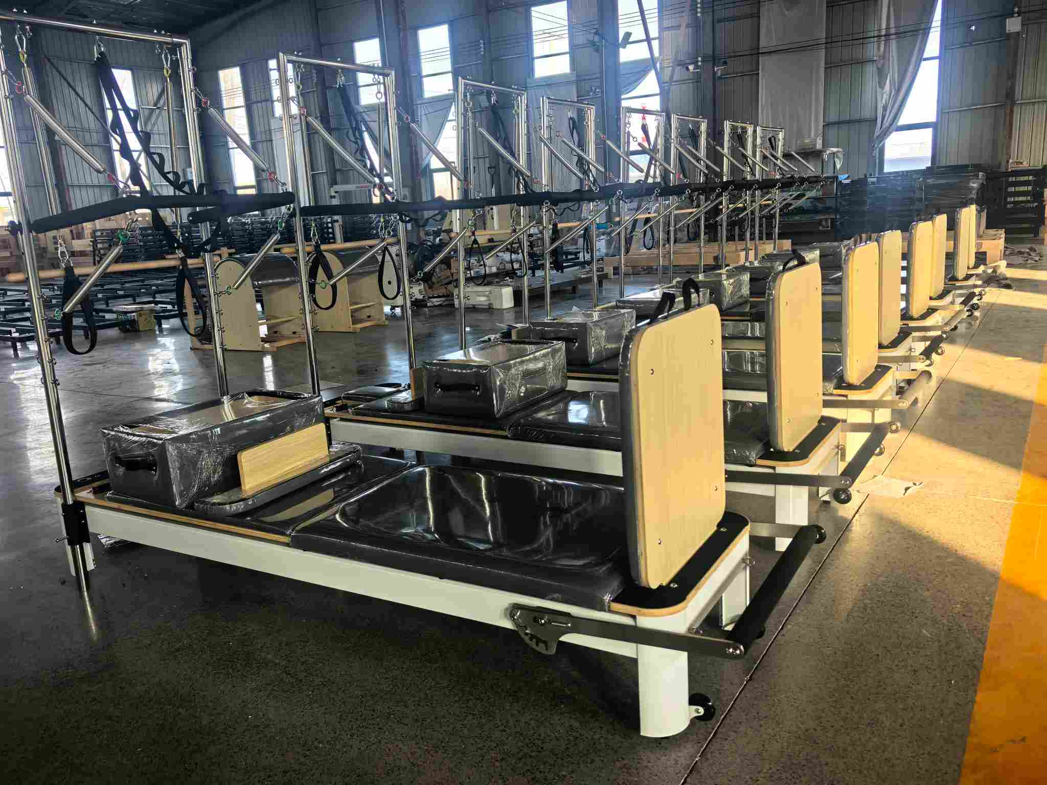 Tin tức về lô hàng số lượng lớn | Nhà cải cách Pilates thương mại siêu mẫu Yingruis được xuất khẩu sang thị trường toàn cầu